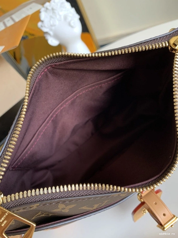 WIS LOUIS ODÉON PM VUITTON 0104